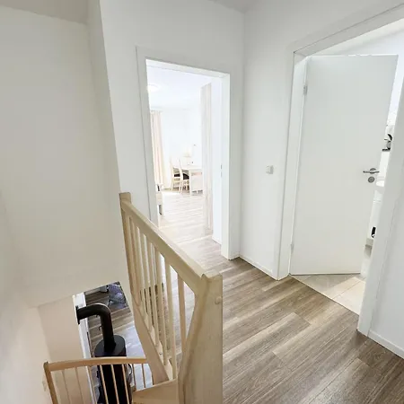 Haus Duene Whg 03 Mit Suedwest Terrasse Und Balkon Apartamento Thiessow