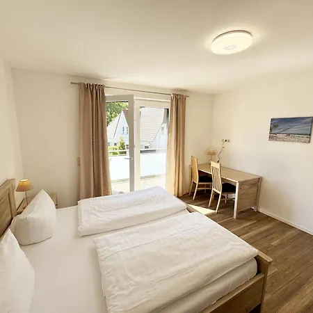 Апартаменты Haus Duene Whg 03 Mit Suedwest Terrasse Und Balkon Тиссов